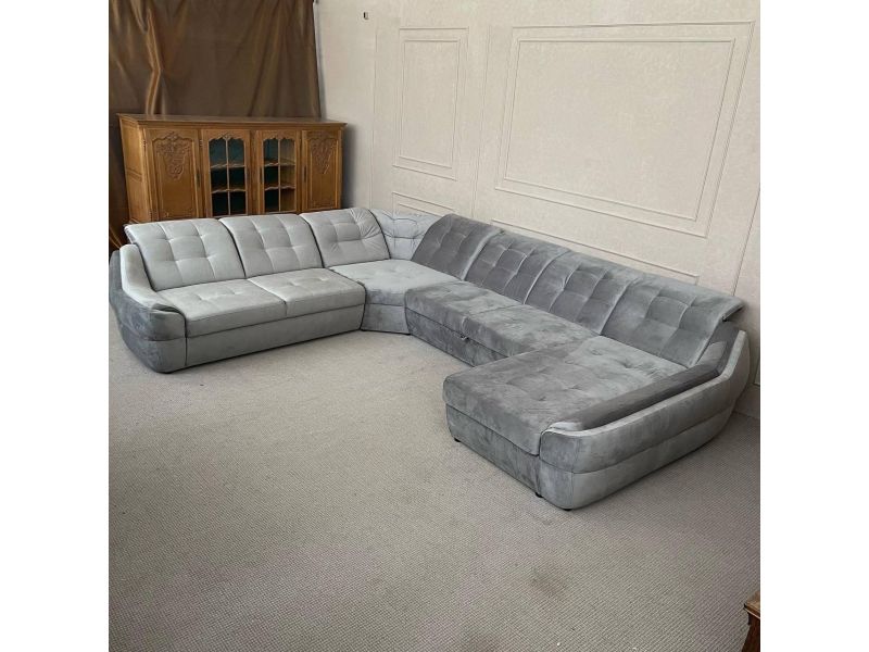 Великий новий розкладний диван в тканині
