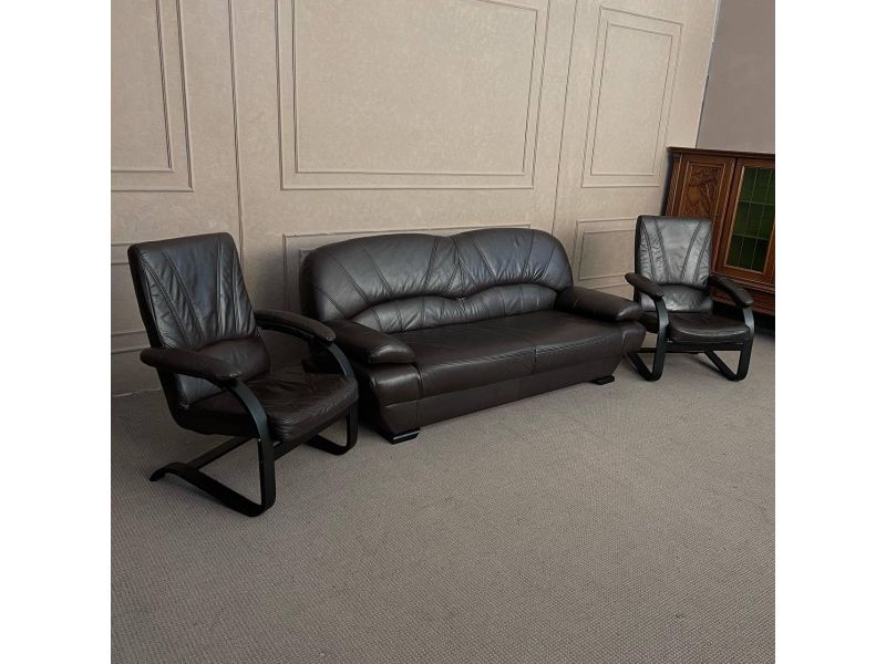 Шкіряний комплект Бельгія тримісний диван та два крісла